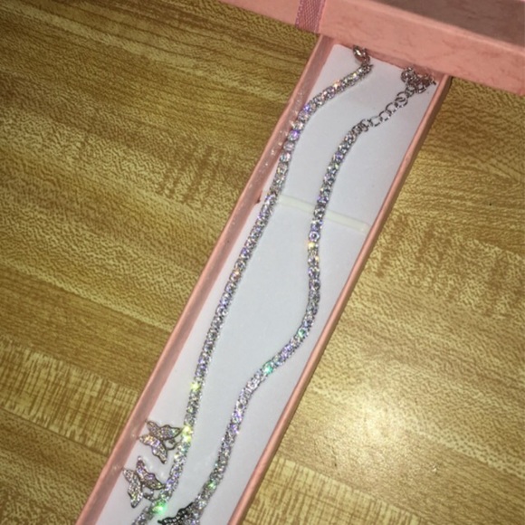 Butterfly Iced Out Necklace! - Picture 2 of 3
